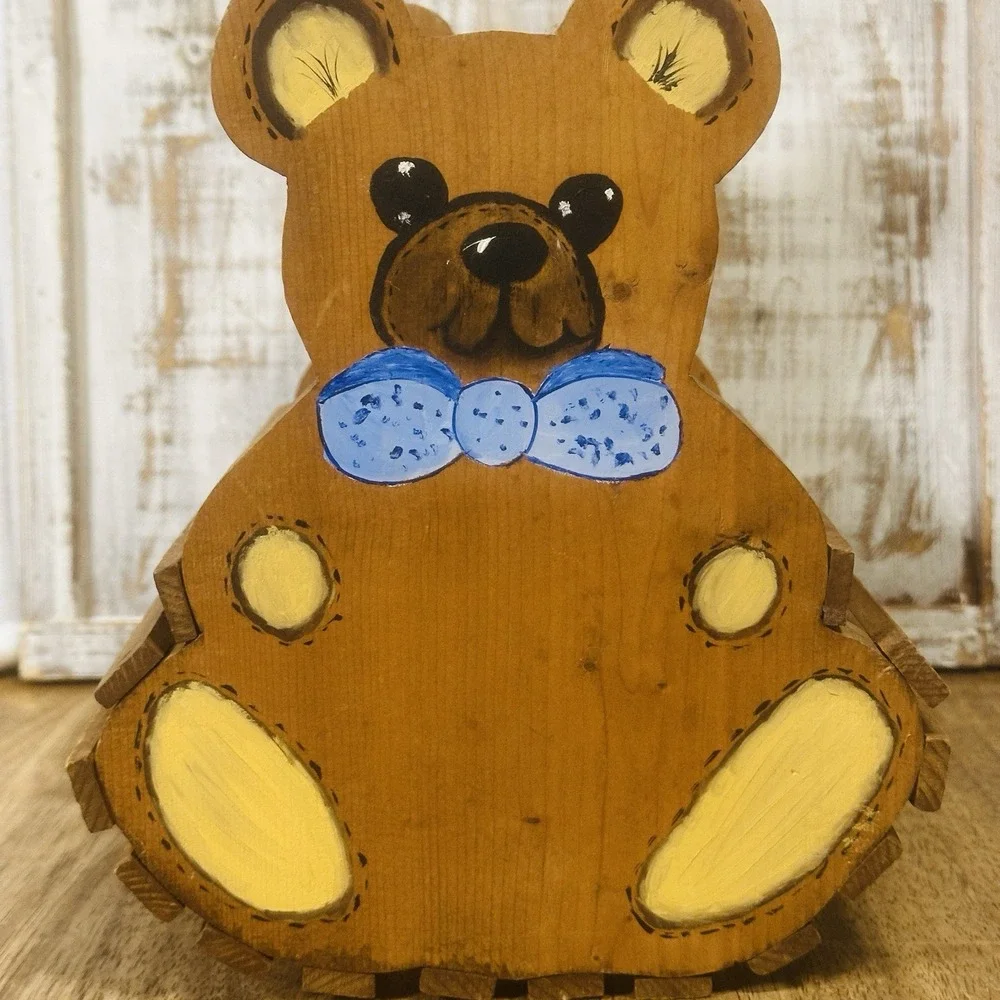 Vintage Hand Painted Basket, Bear With Blue Bow, Nursery, Baby Boy‎